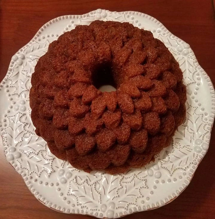Bundt Cake & Cookie Gift Box